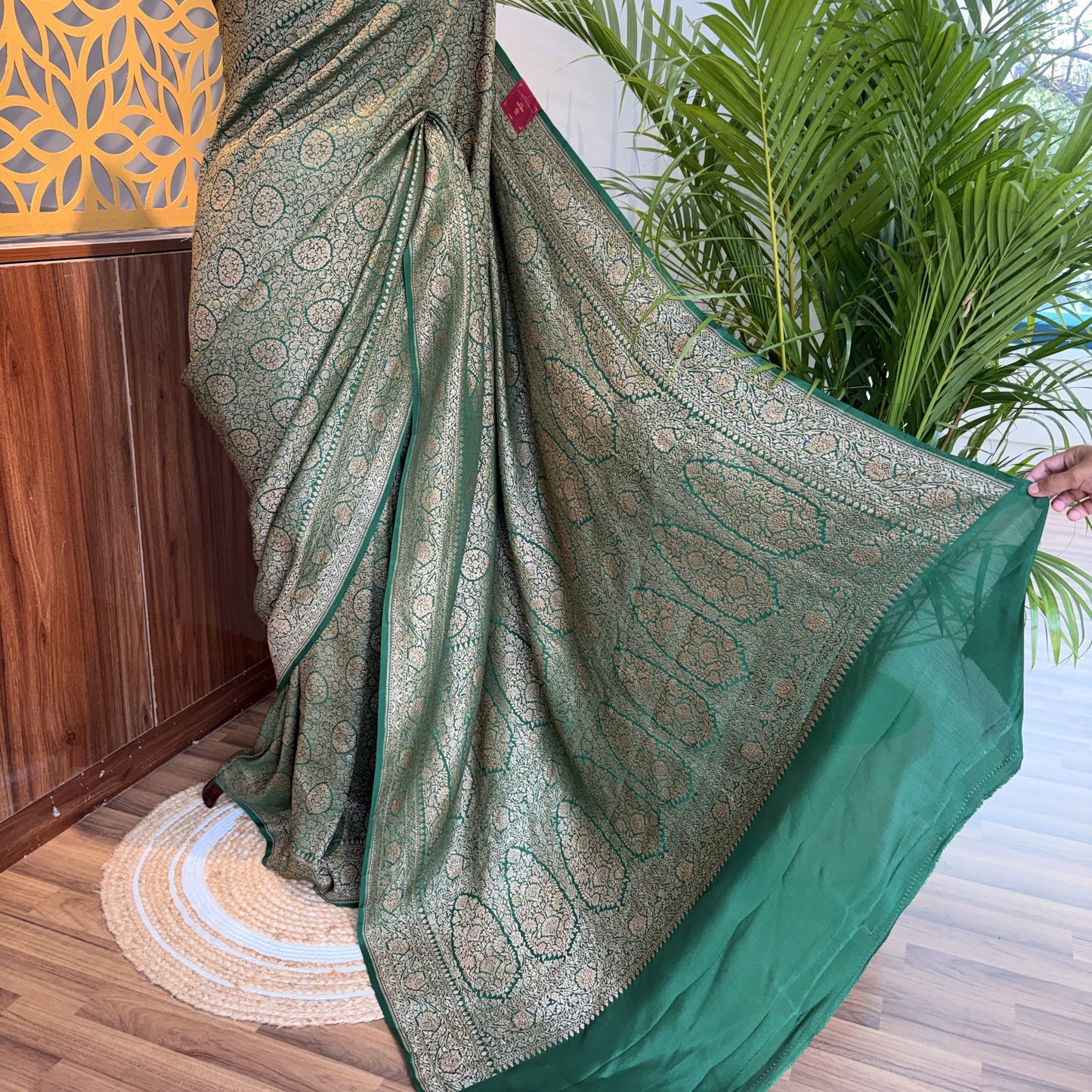 Green Banarasi Pure Crepe Brocade Saree