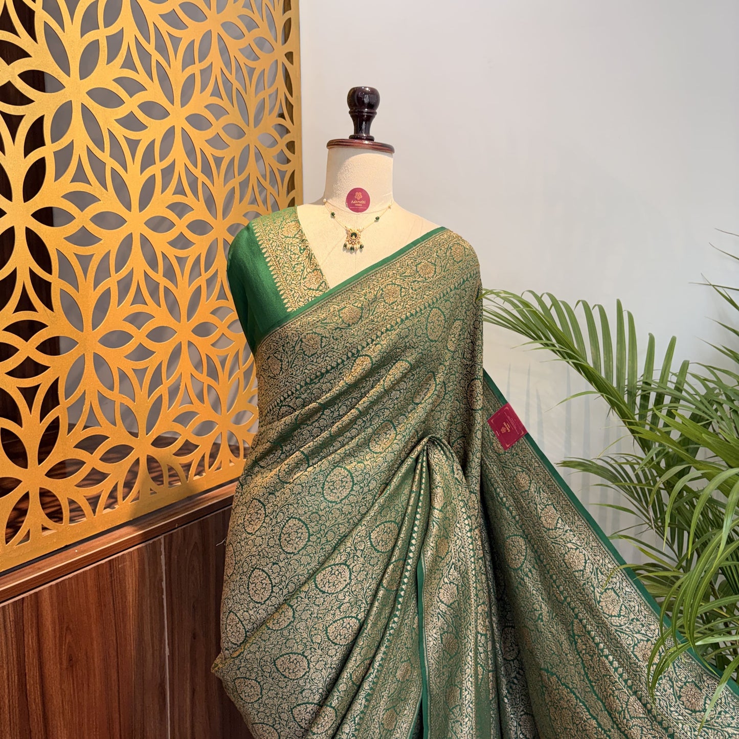 Green Banarasi Pure Crepe Brocade Saree