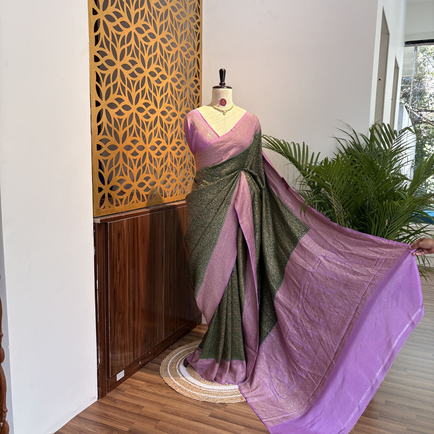 Green Banarasi Pure Crepe Brocade Saree