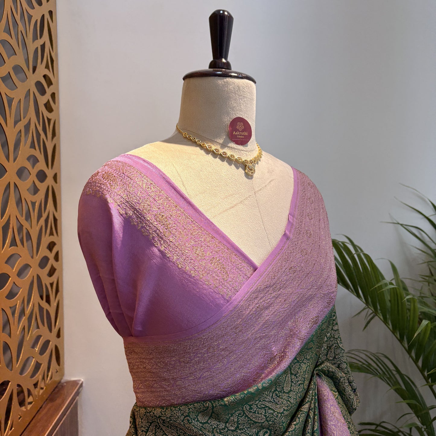 Green Banarasi Pure Crepe Brocade Saree