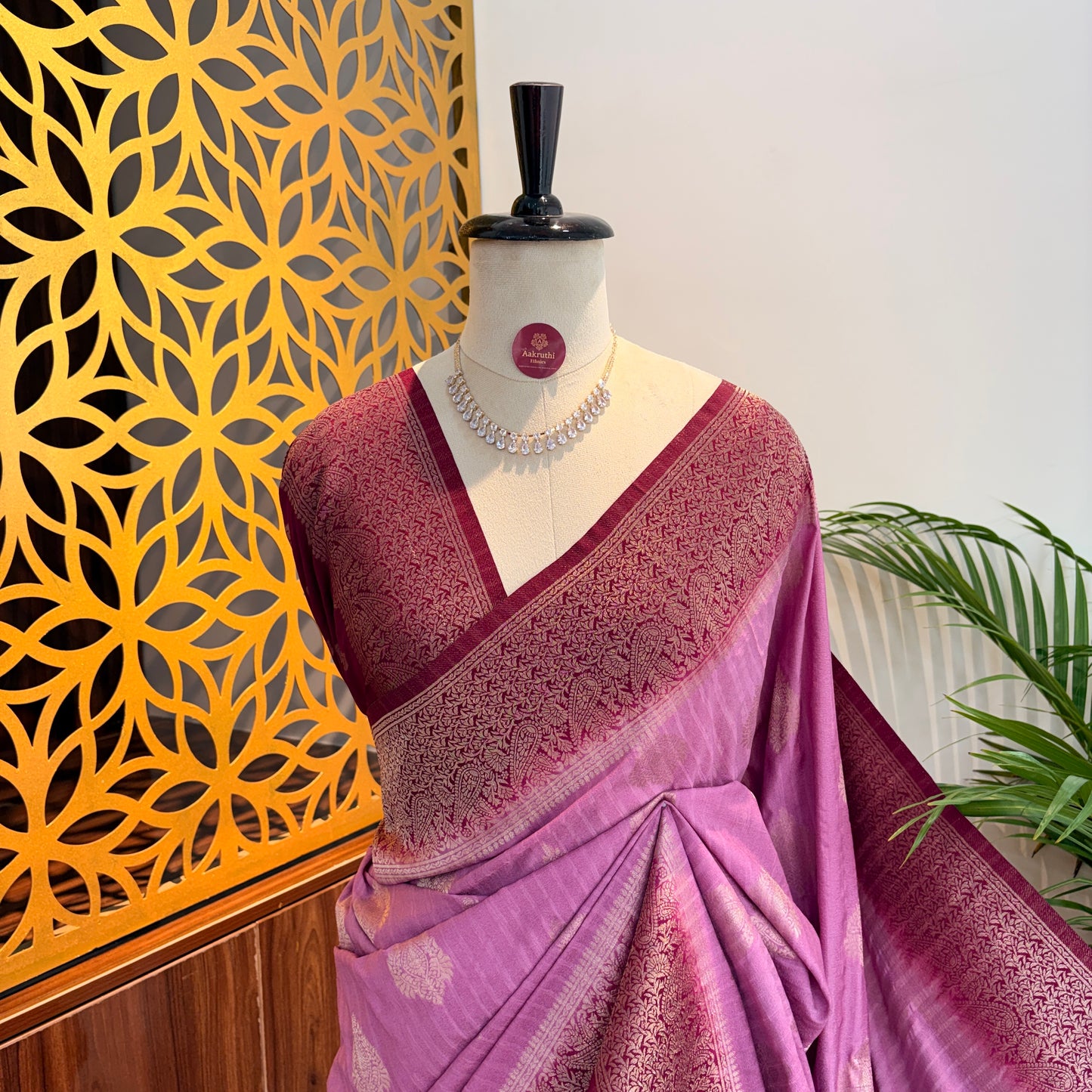 Mauve Banarasi Semi Matka Silk Saree