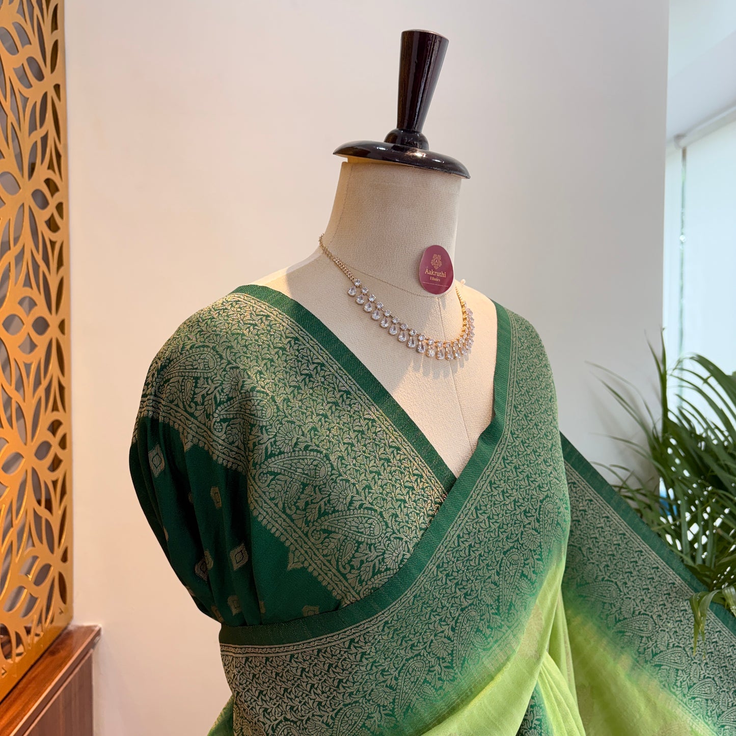 Green Banarasi Semi Matka Silk Saree