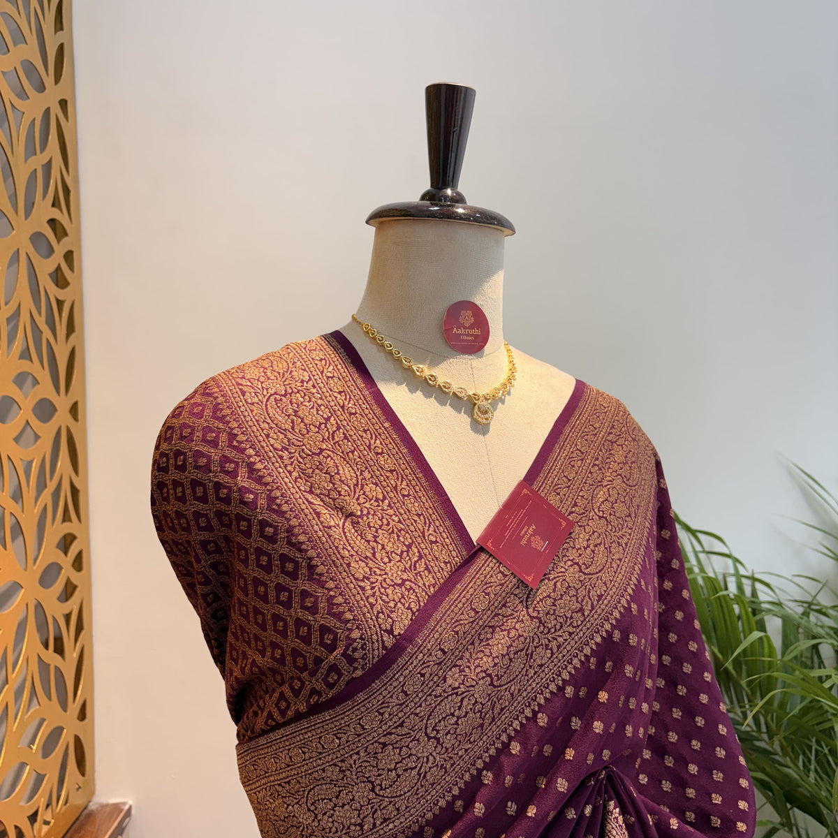 Wine Banarasi Pure Crepe Saree – woven (zari) work			