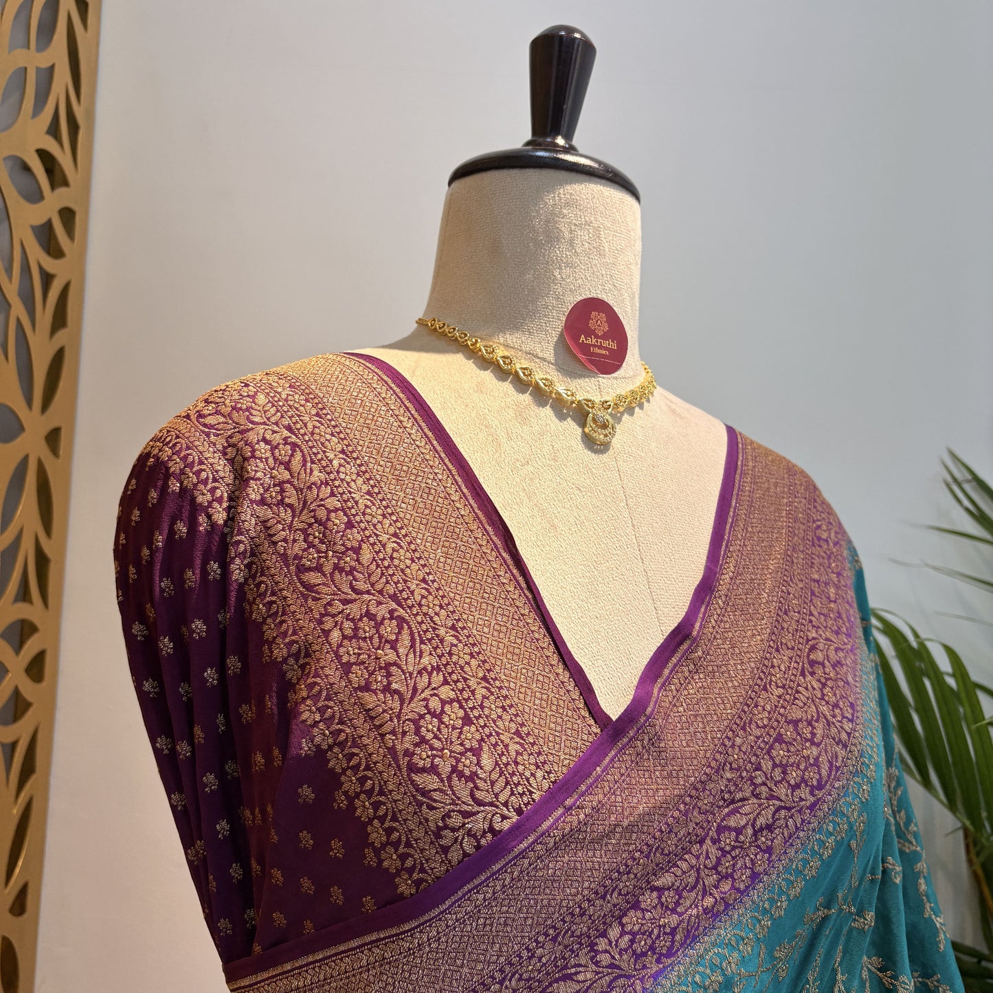 Rama Green Jaal Banarasi Pure Crepe Saree