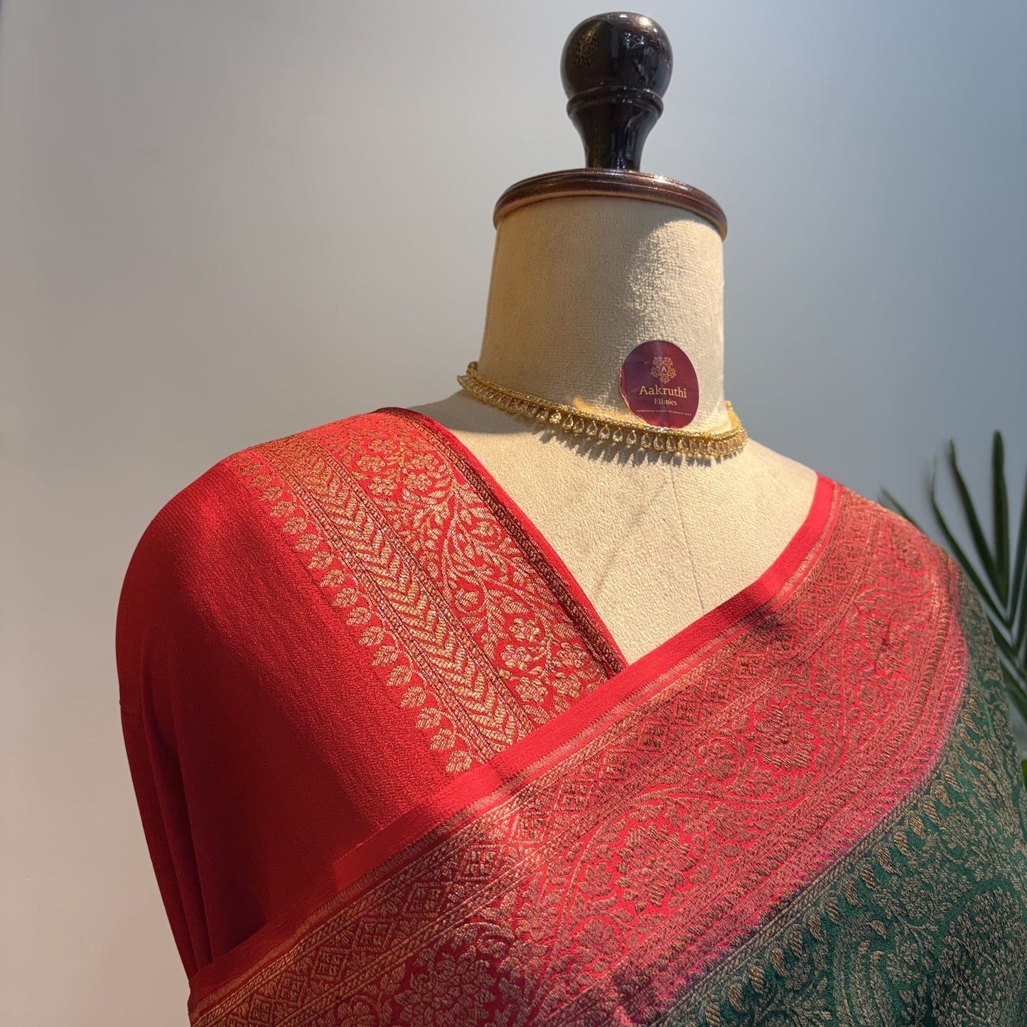 Green Banarasi Pure Crepe Brocade Saree