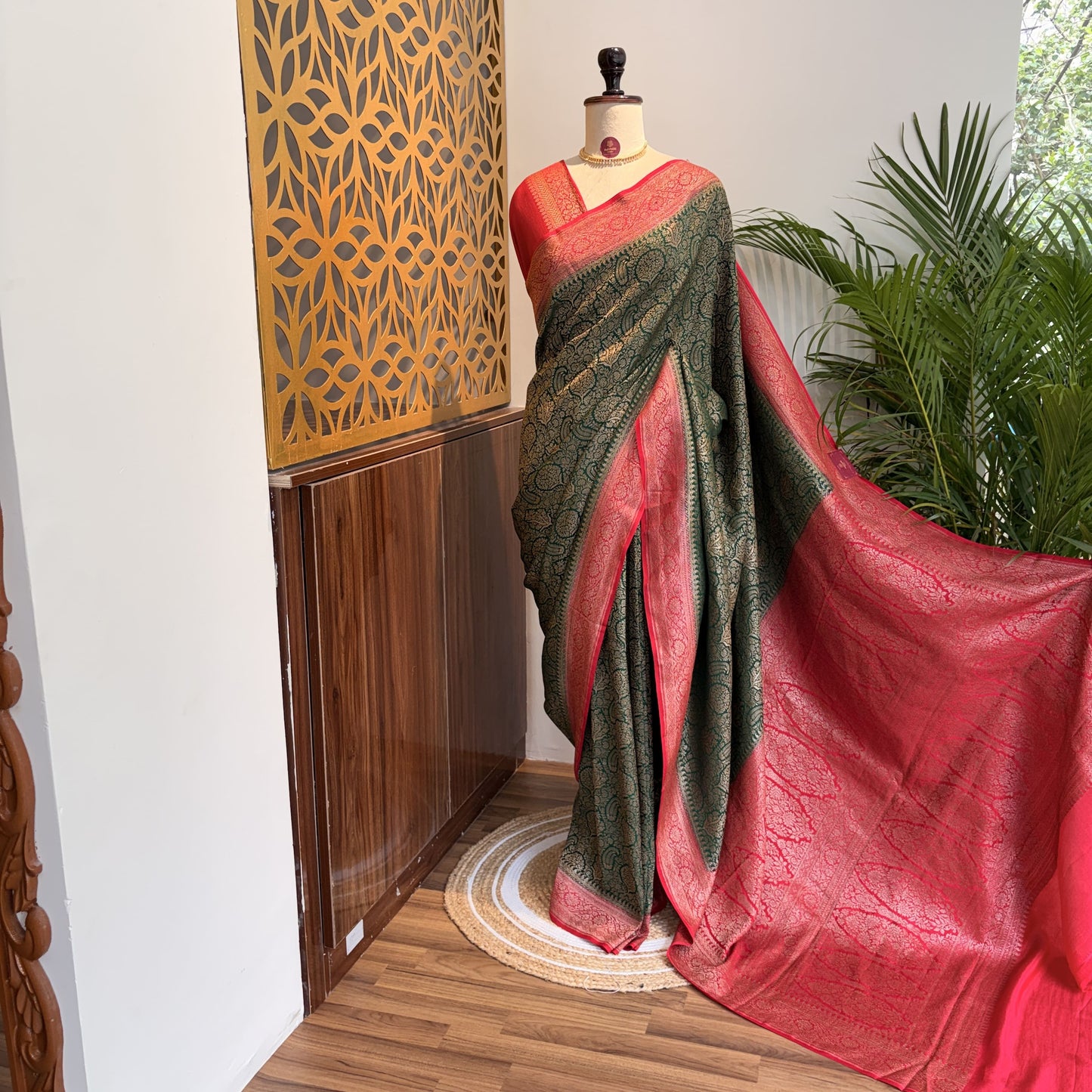 Green Banarasi Pure Crepe Brocade Saree