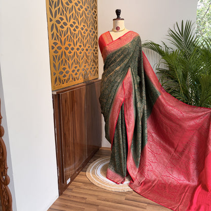 Green Banarasi Pure Crepe Brocade Saree