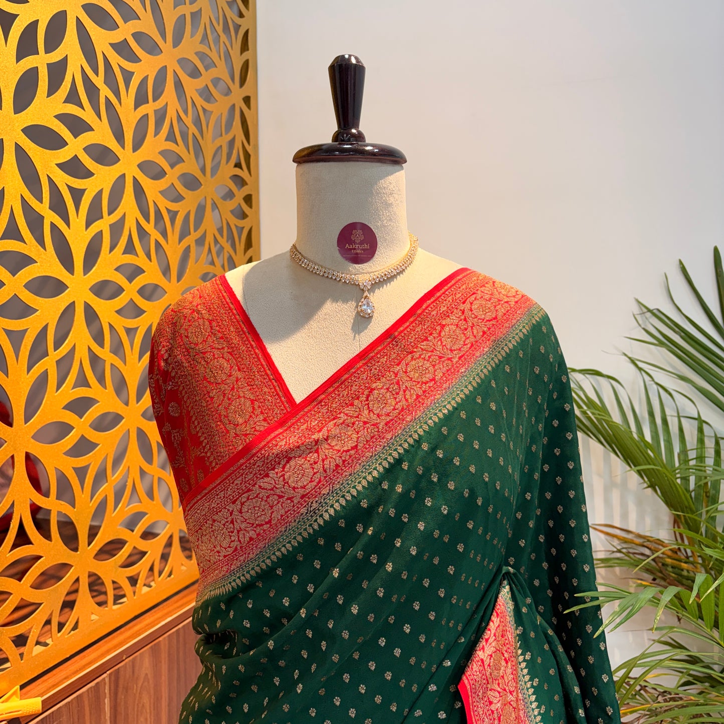 Green Banarasi Pure Crepe Saree