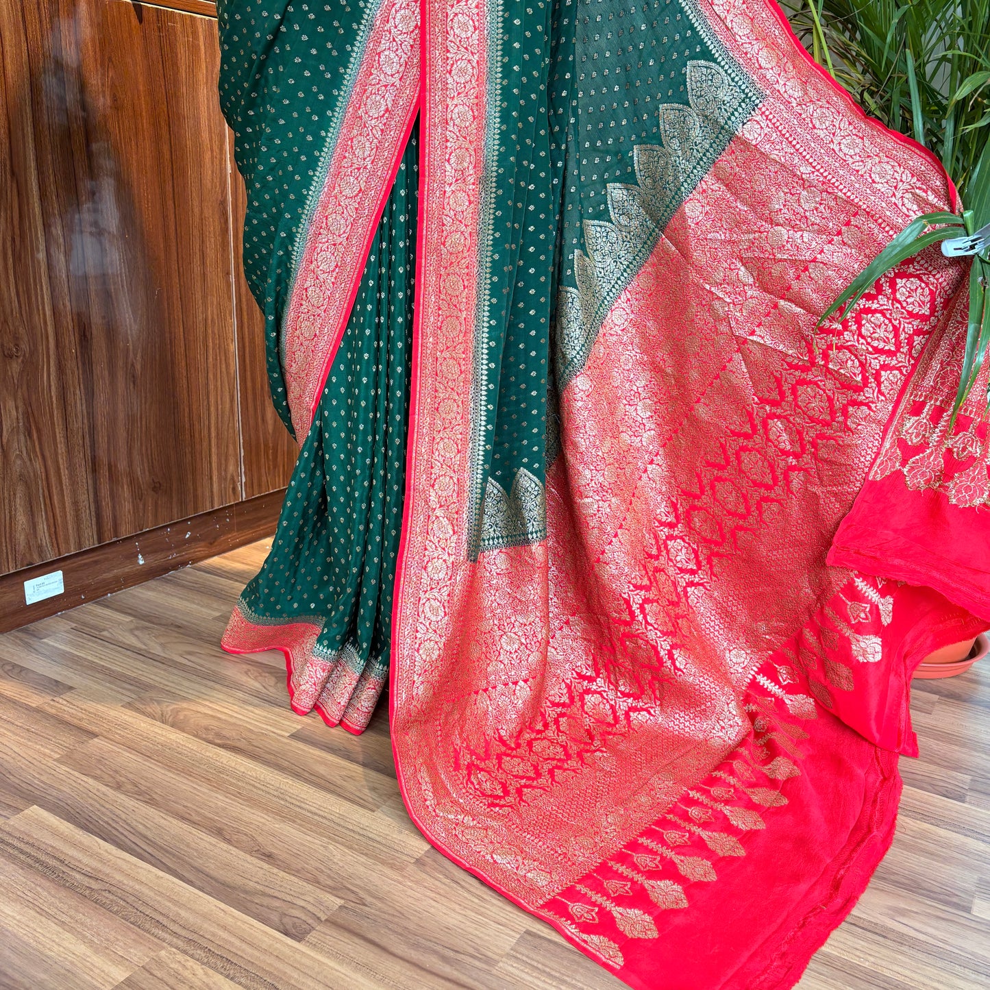 Green Banarasi Pure Crepe Saree