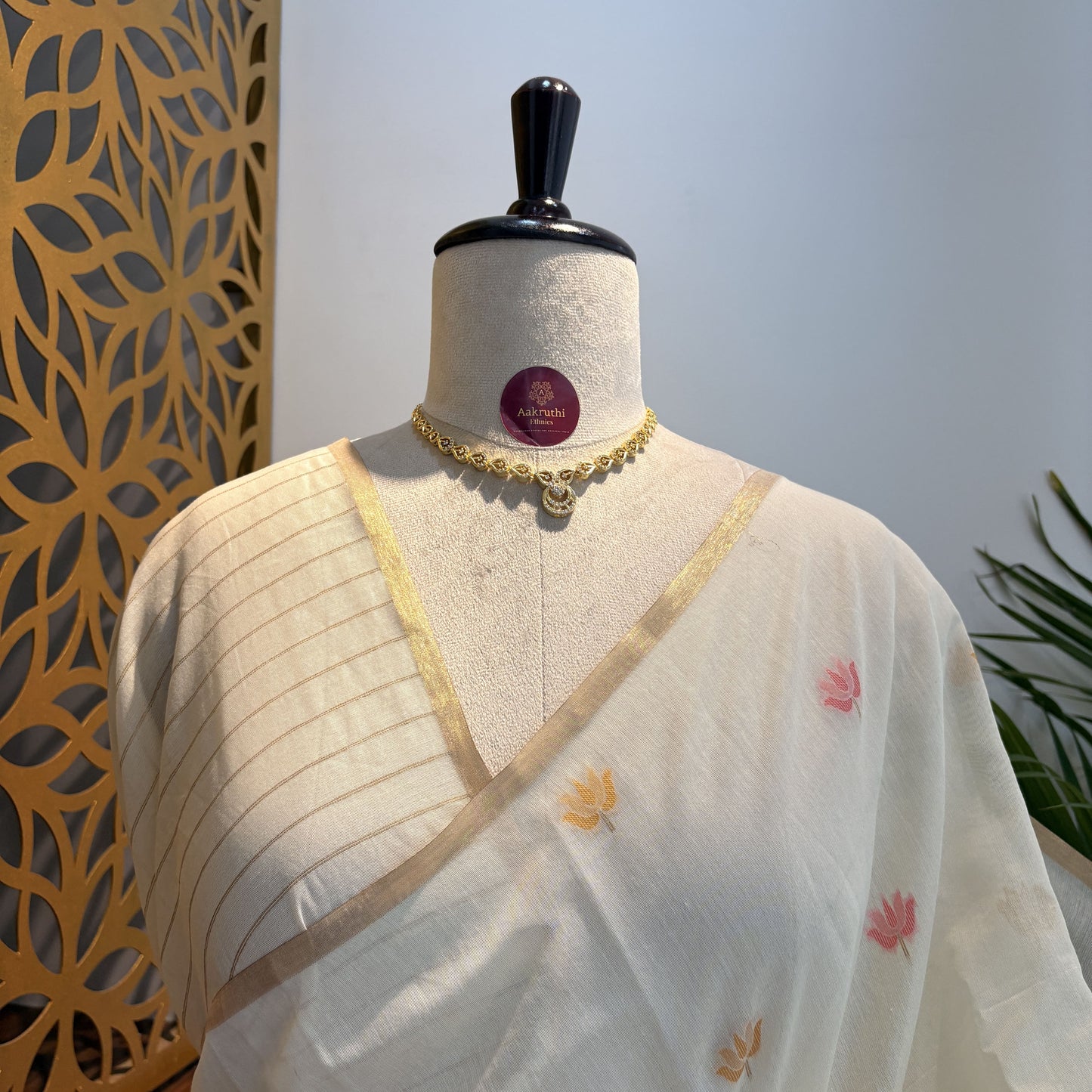White Handloom Cotton Saree