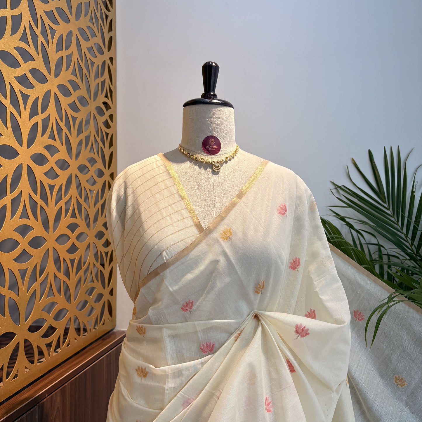 White Handloom Cotton Saree