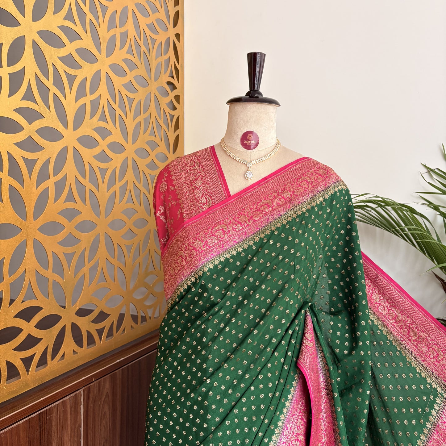 Bottle Green Banarasi Pure Crepe Saree