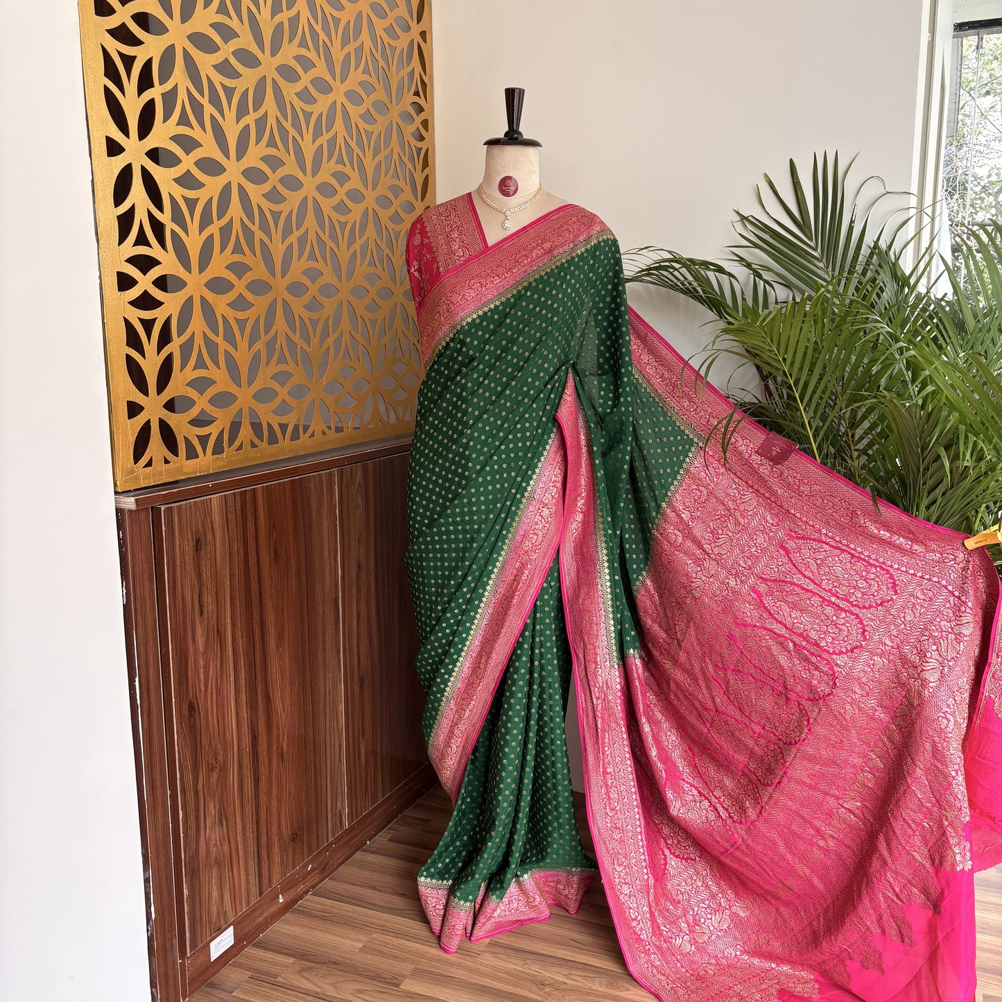Bottle Green Banarasi Pure Crepe Saree