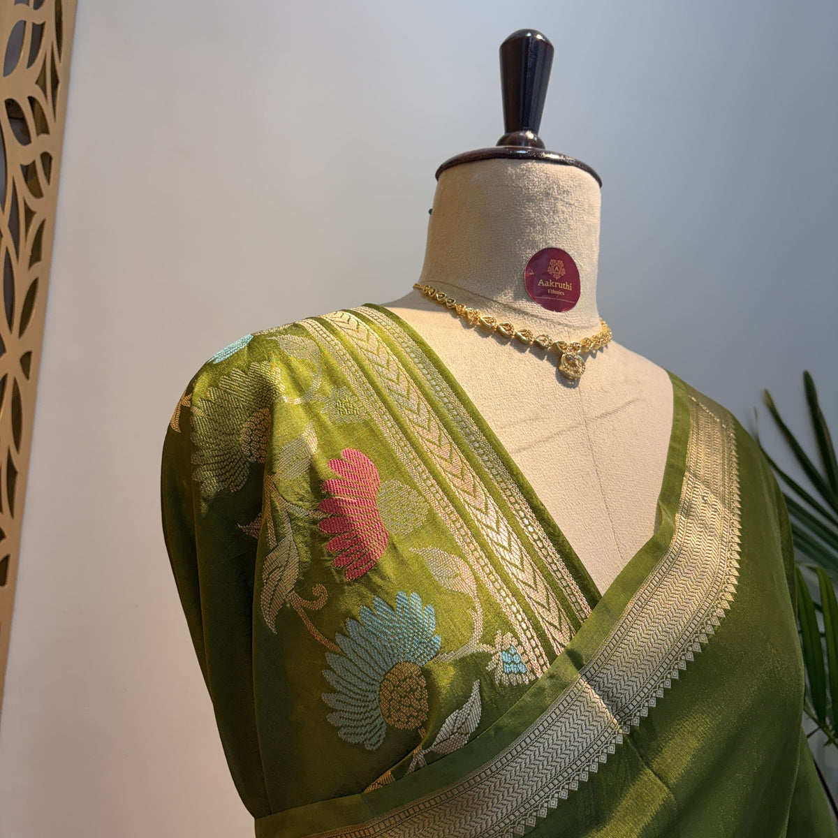 Green Semi Raw Silk Banarasi Saree