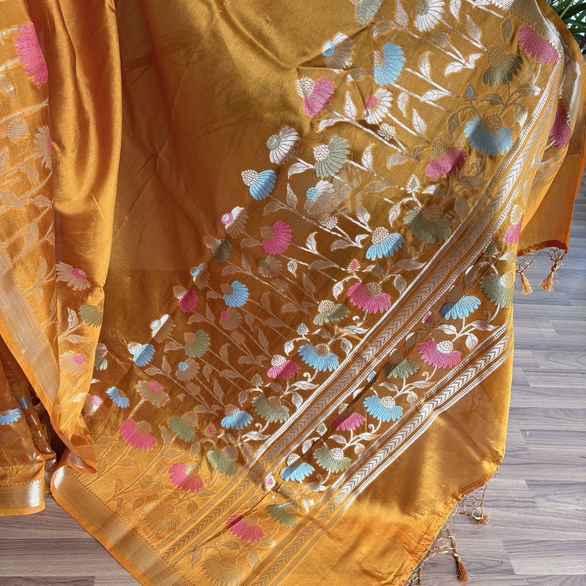Yellow Semi Raw Silk Banarasi Saree
