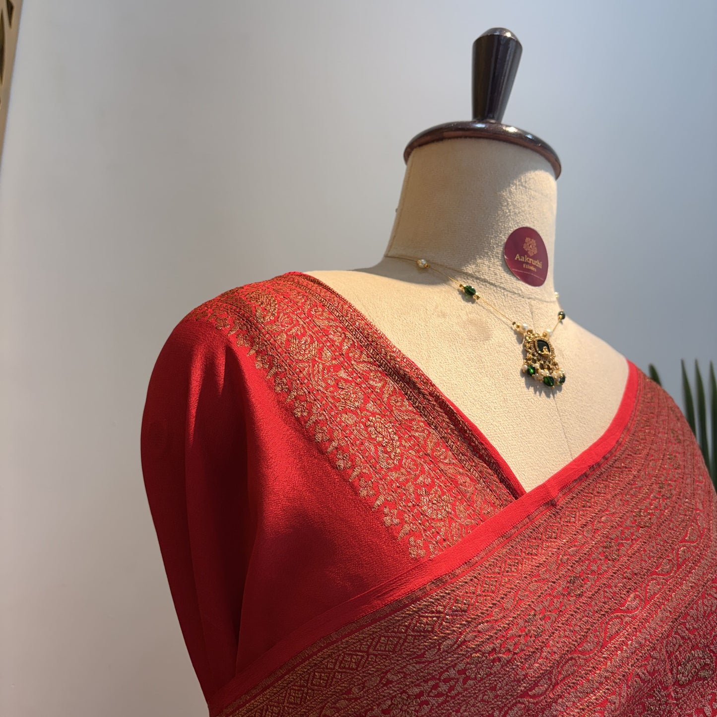 Red Banarasi Pure Crepe Brocade Saree