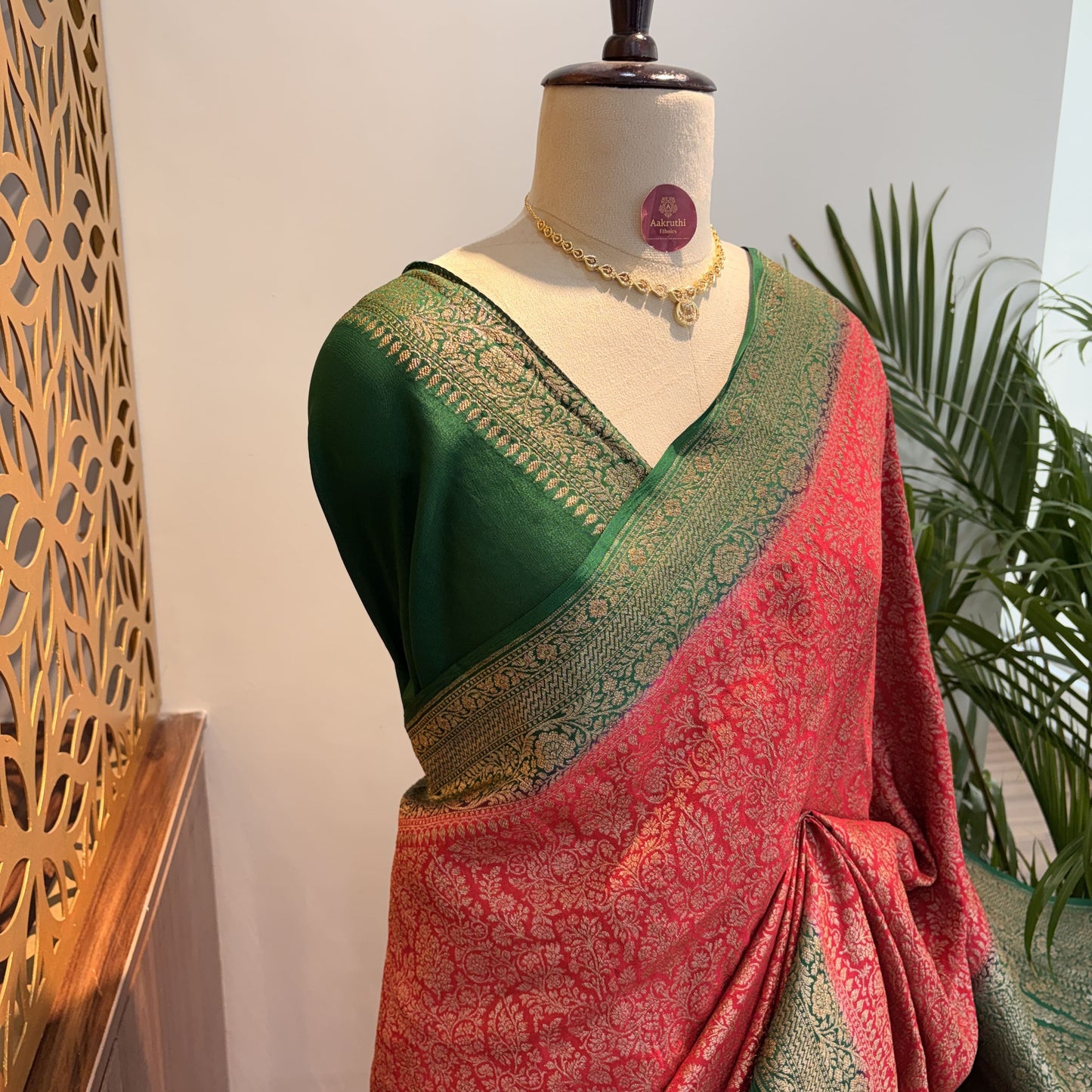 Red Banarasi Pure Crepe Brocade Saree