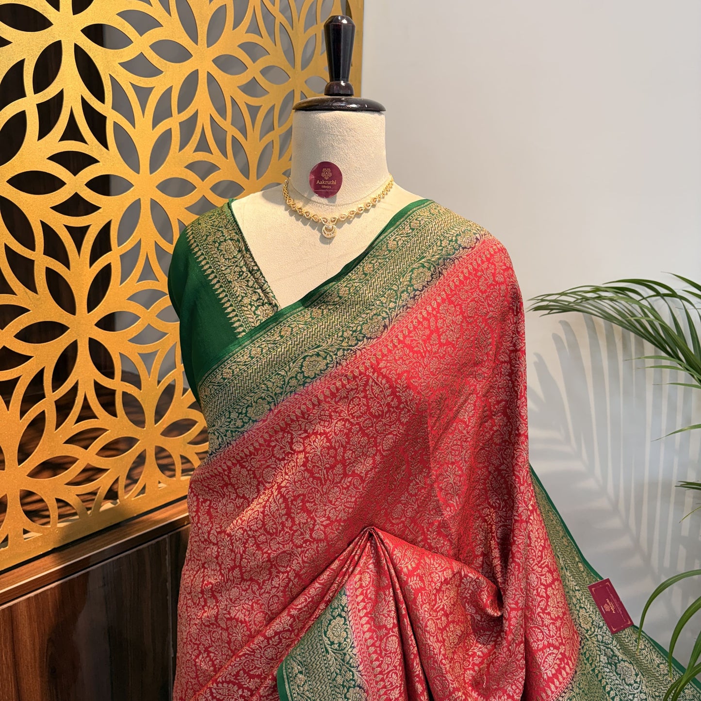 Red Banarasi Pure Crepe Brocade Saree