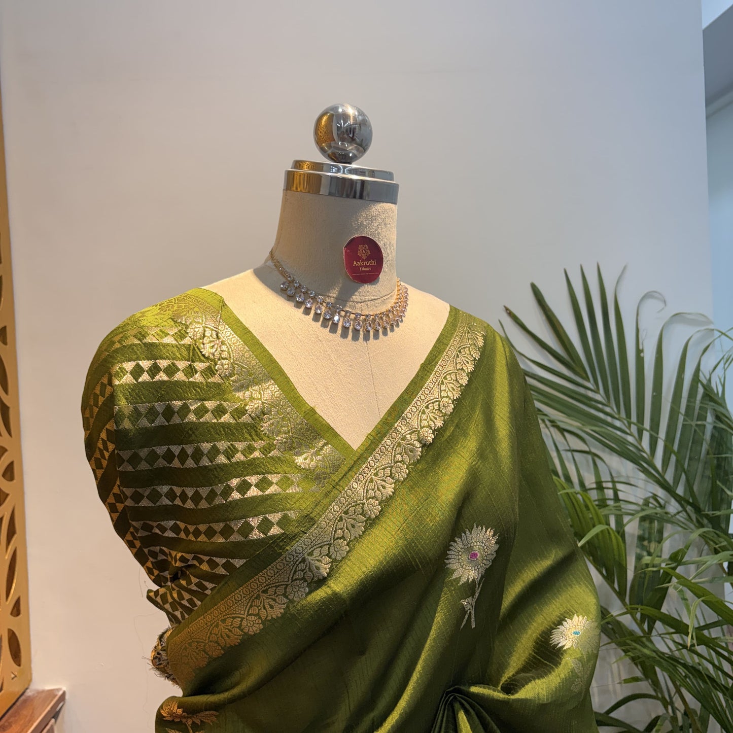 Green Semi Raw Silk Banarasi Saree