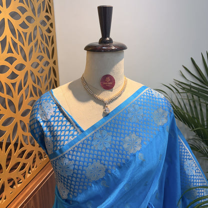 Blue Semi Raw Mango Banarasi Saree – woven (zari) work			