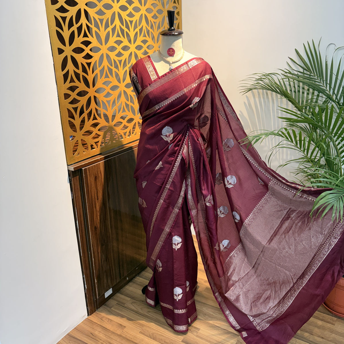 Maroon Semi Raw Silk Banarasi Saree – woven (zari) work			