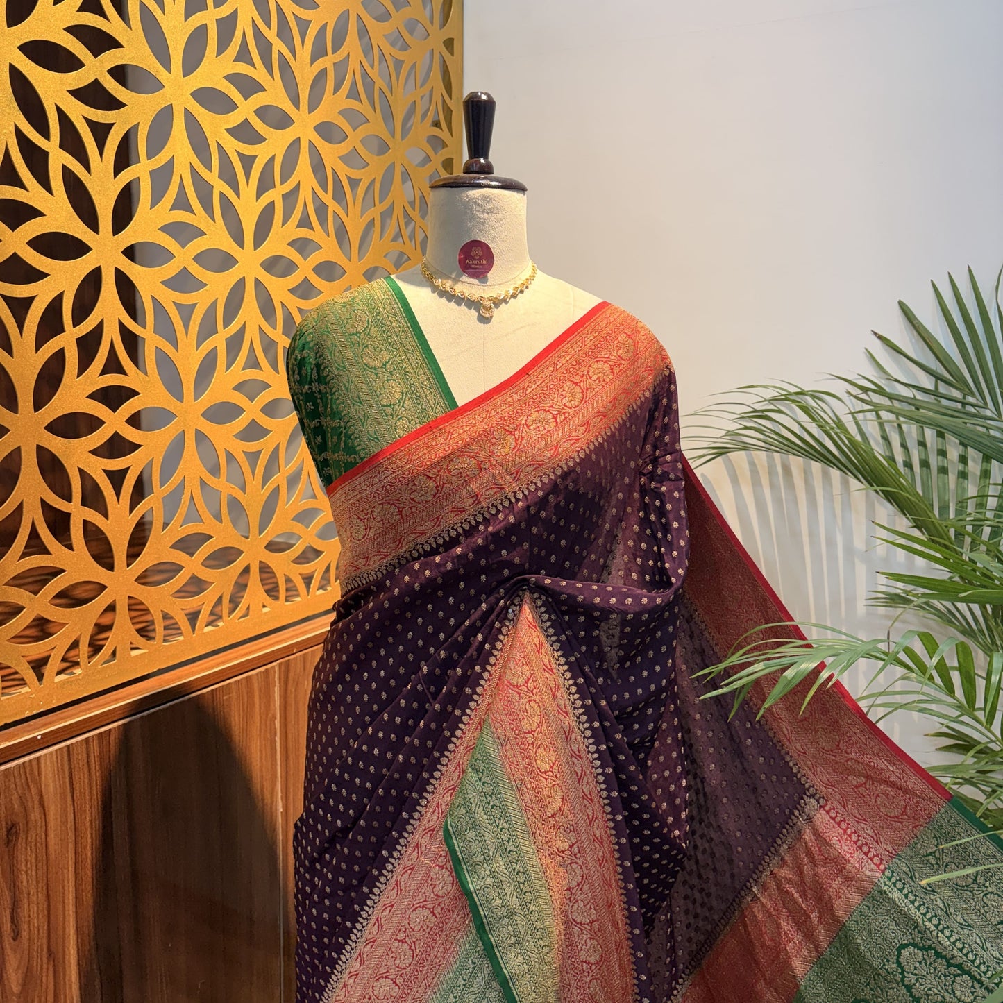 Wine 3D  Banarasi Pure Crepe Saree