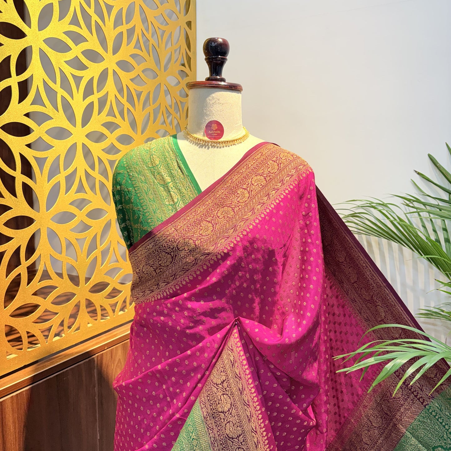 Pink 3D Banarasi Pure Crepe Saree