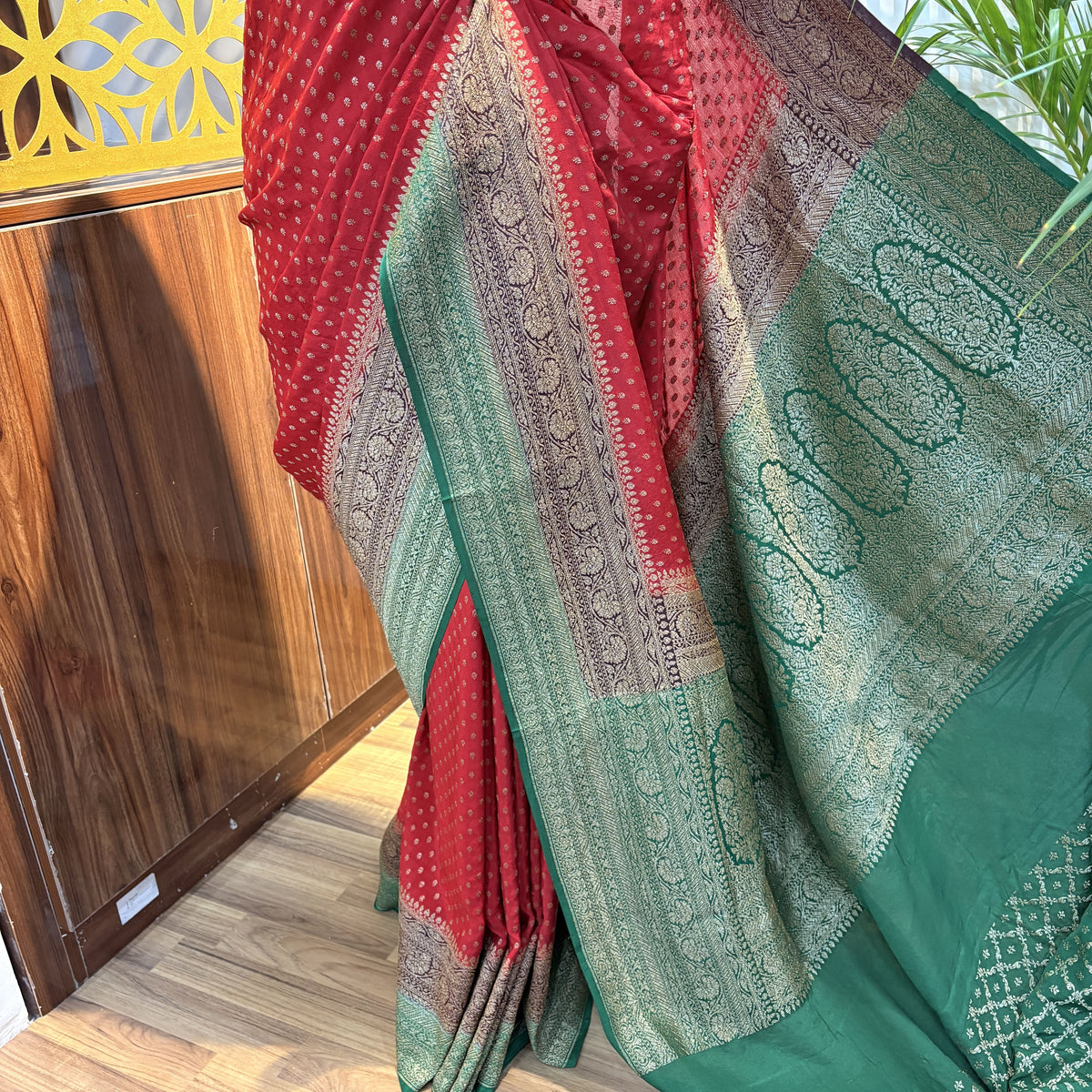 Red 3D Banarasi Pure Crepe Saree