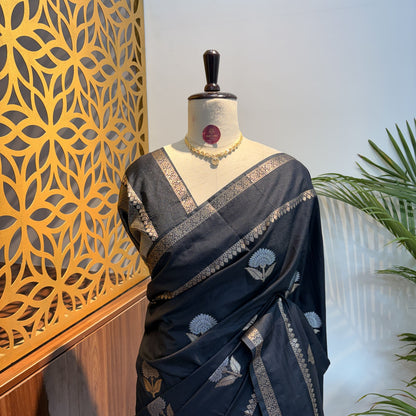 Black Semi Raw Silk Banarasi Saree – woven (zari) work			