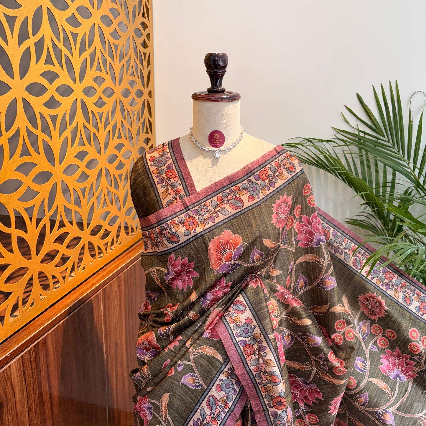 Green Semi Tussar Printed Saree