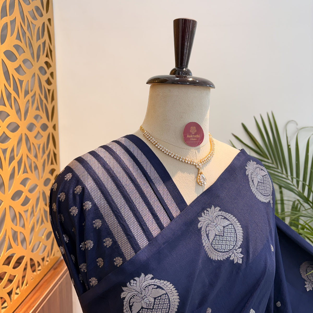 Navy Blue Semi Raw Mango Banarasi Saree – woven (zari) work			