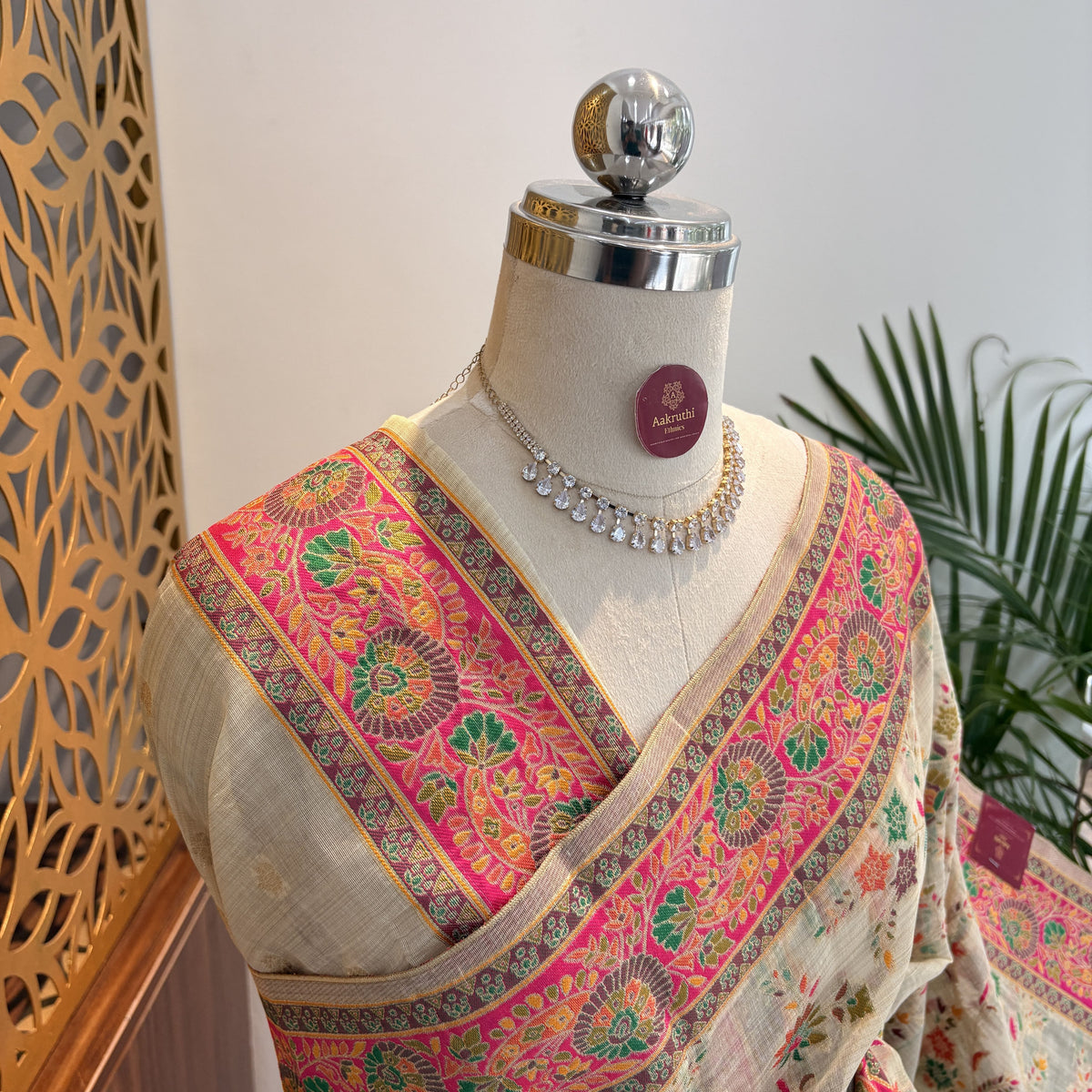 Cream Woven Cotton Saree – meenakari work			