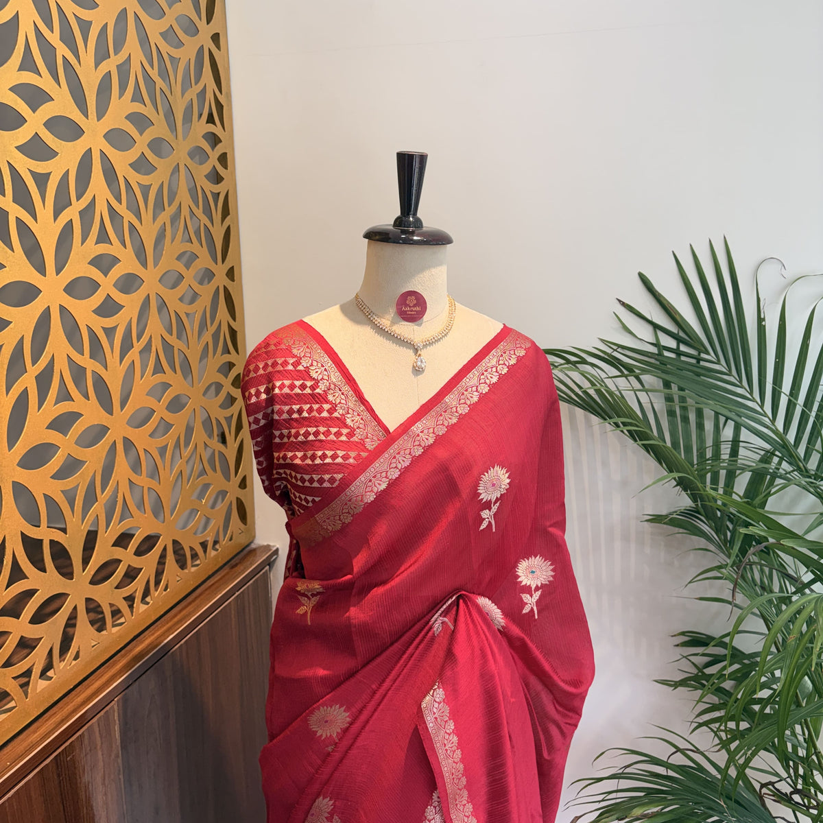 Pink Semi Raw Silk Banarasi Saree – woven (zari) work			