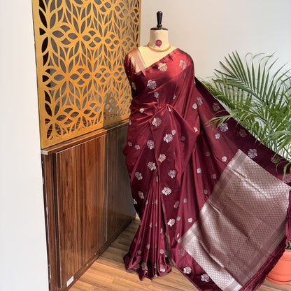 Maroon Semi Raw Mango Banarasi Saree – woven (zari) work			