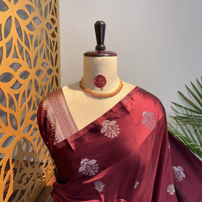 Maroon Semi Raw Mango Banarasi Saree – woven (zari) work			