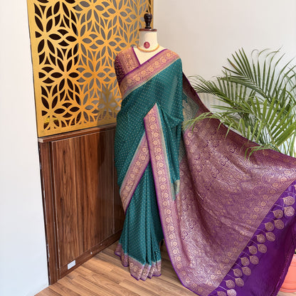 Rama Green Banarasi Pure Crepe Saree – woven (zari) work			