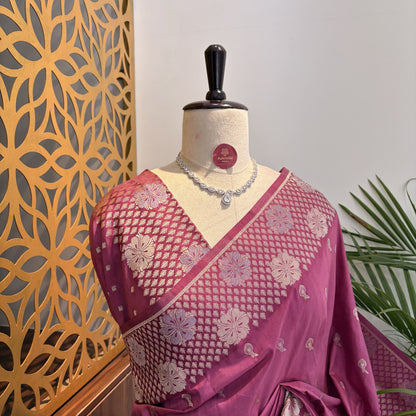Onion Pink Semi Raw Mango Banarasi Saree – woven (zari) work			