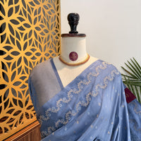 Grey Semi Raw Mango Banarasi Saree – woven (zari) work			