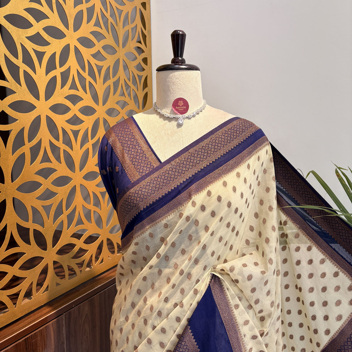 Cream Georgette Semi Banarasi Saree – woven (zari) work