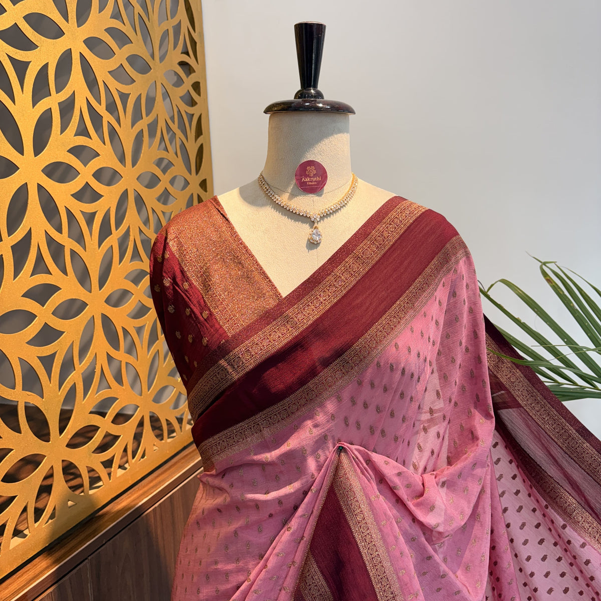 Mauve Georgette Semi Banarasi Saree – woven (zari) work