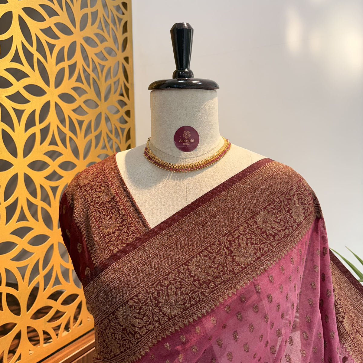 Mauve Georgette Semi Banarasi Saree – woven (zari) work