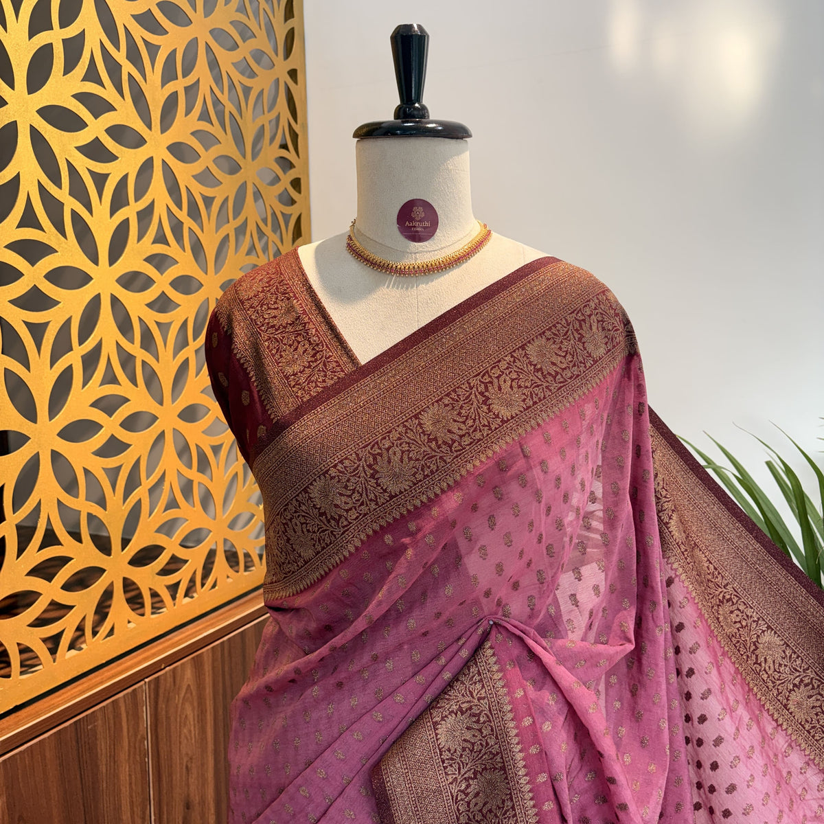 Mauve Georgette Semi Banarasi Saree – woven (zari) work