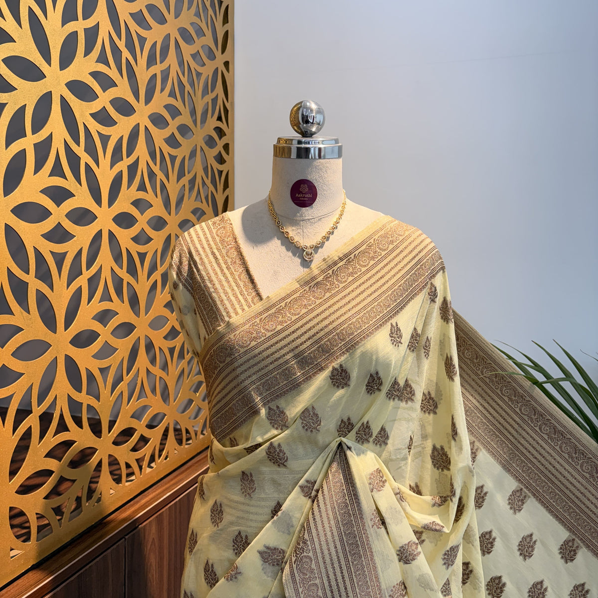 Cream Georgette Semi Banarasi Saree – woven (zari) work