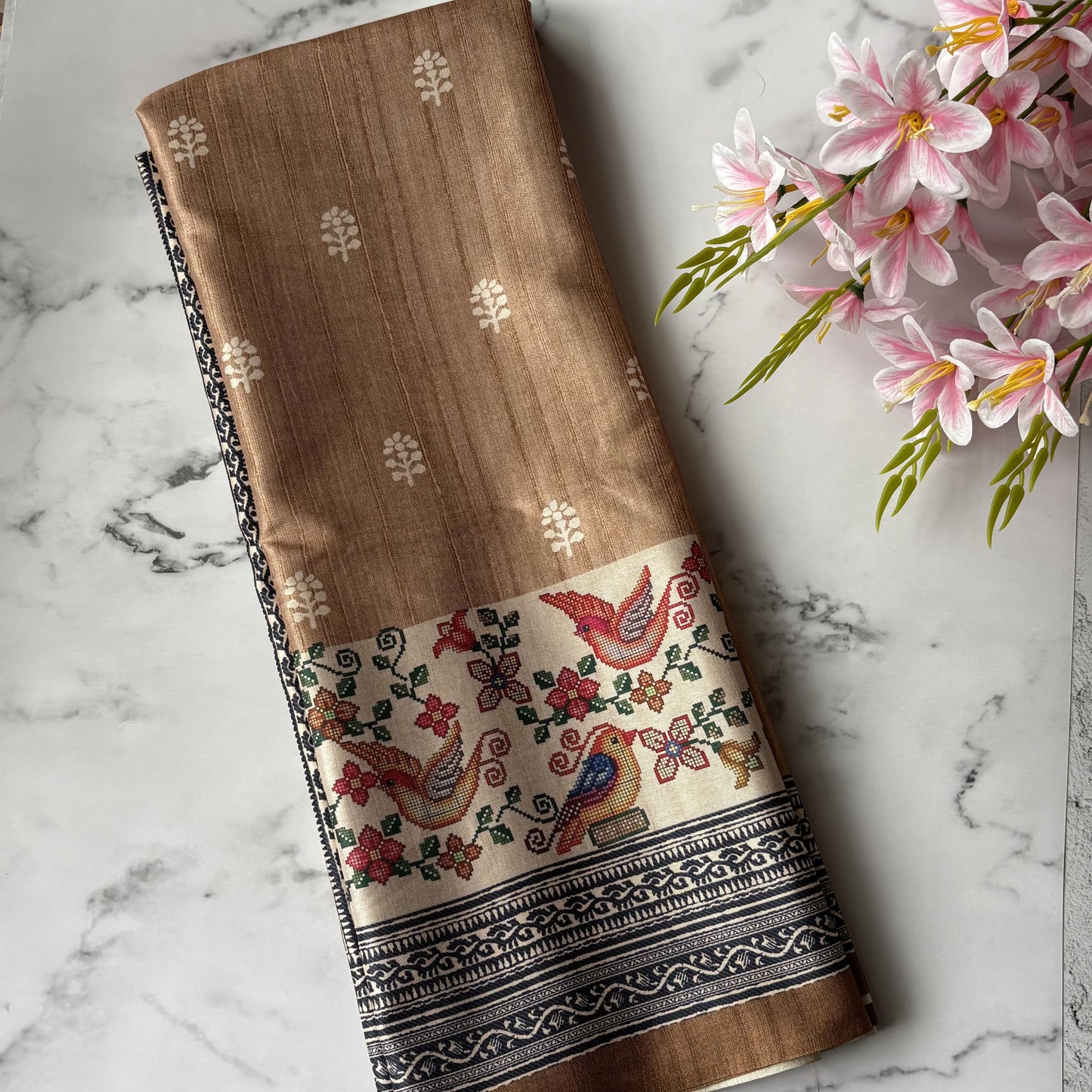 Cream Semi Tussar Printed Saree