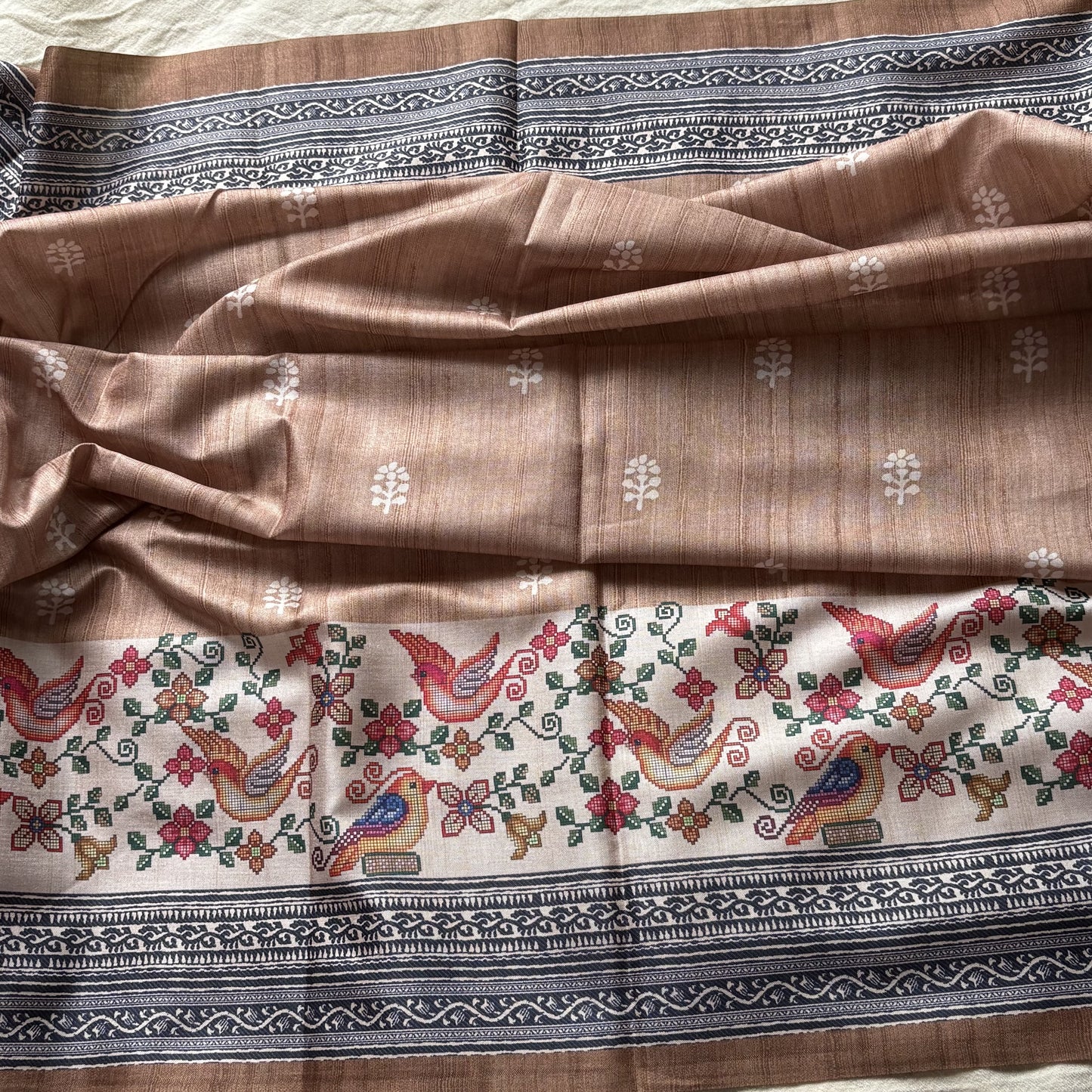 Cream Semi Tussar Printed Saree